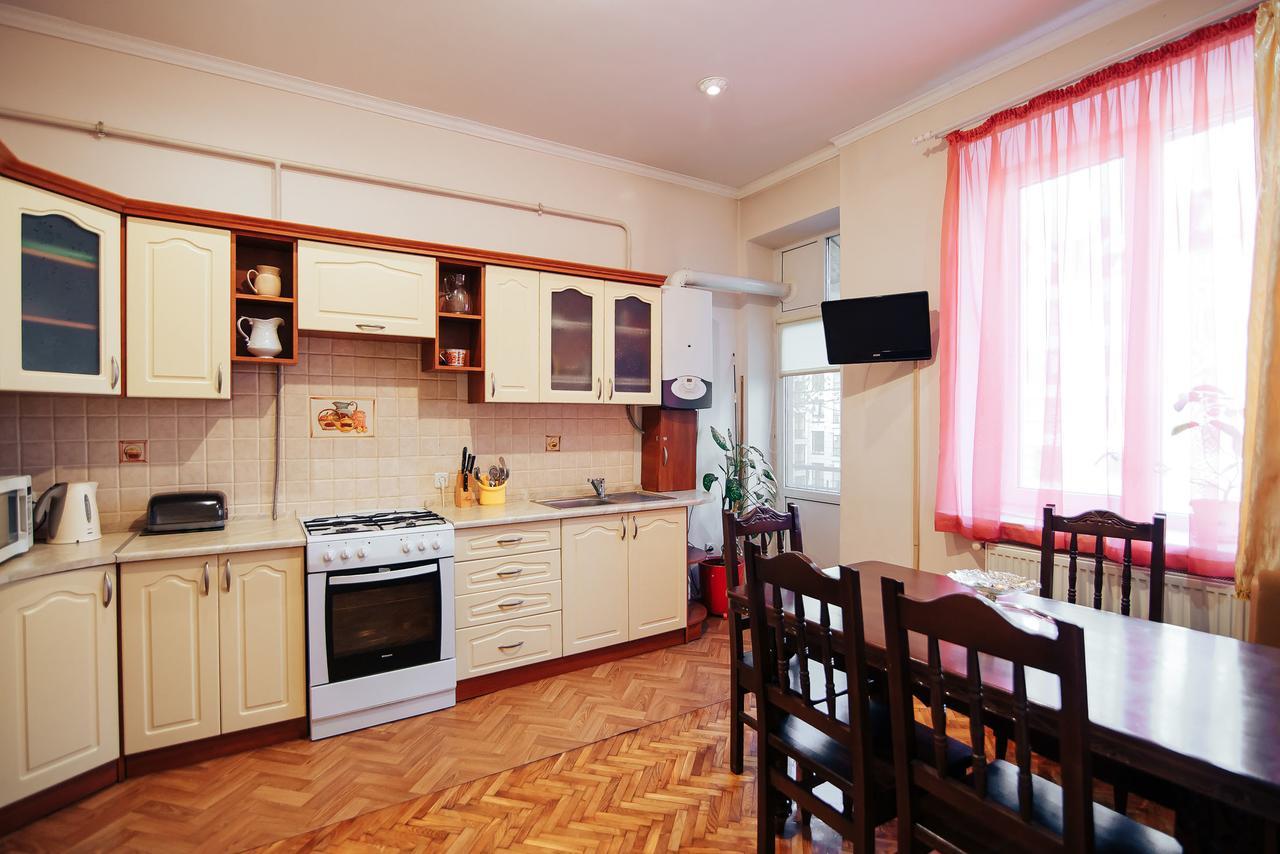 Centreville Apartments Ivano-Frankivsk Buitenkant foto