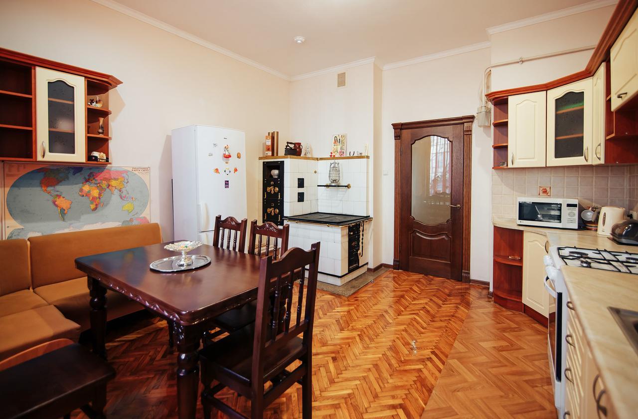 Centreville Apartments Ivano-Frankivsk Buitenkant foto
